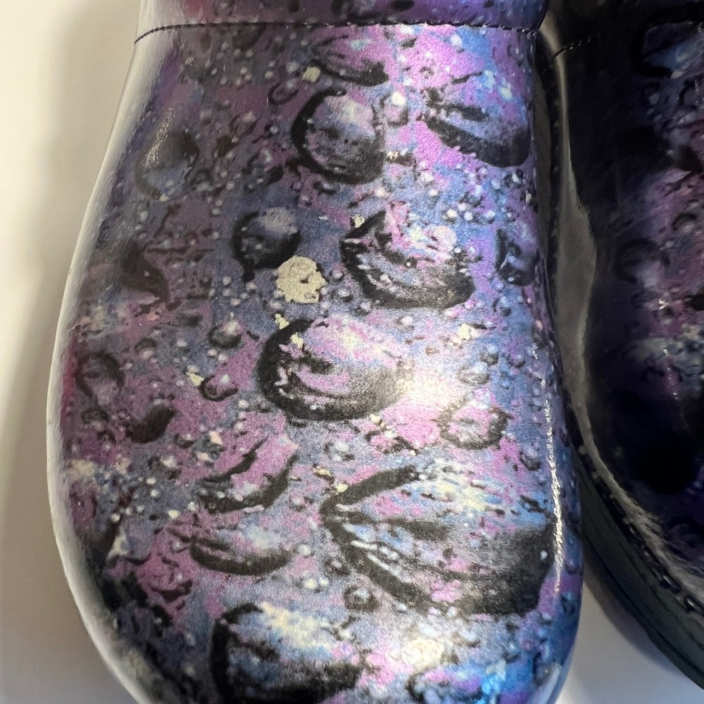 Dansko 38 Professional Clogs Purple Blue Iridescent Galaxy Patent Leather Shoes - Picture 3 of 13